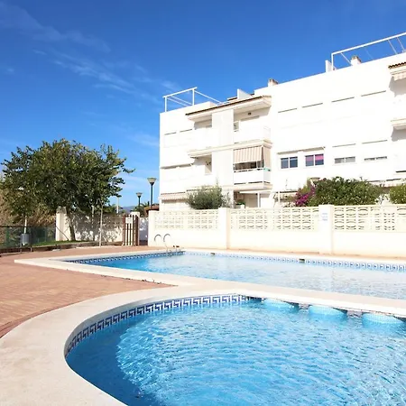 Global Properties, En Marjal De Corinto Con Piscina