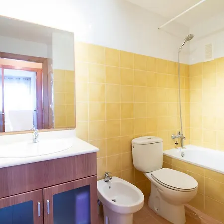Global Properties, En Marjal De Corinto Con Piscina