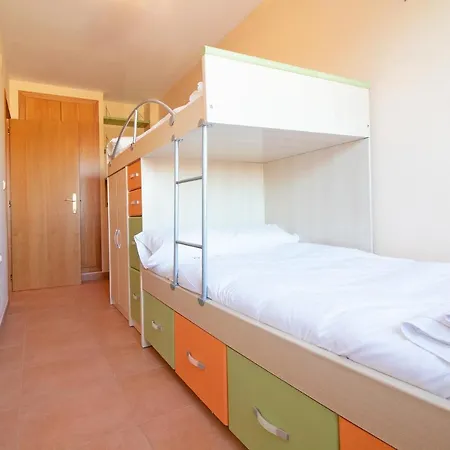 Global Properties, En Marjal De Corinto Con Piscina
